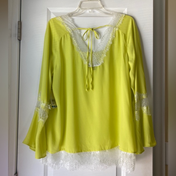 Relativity White Lace Trimmed Flowy Chartreuse Top - Picture 2 of 5